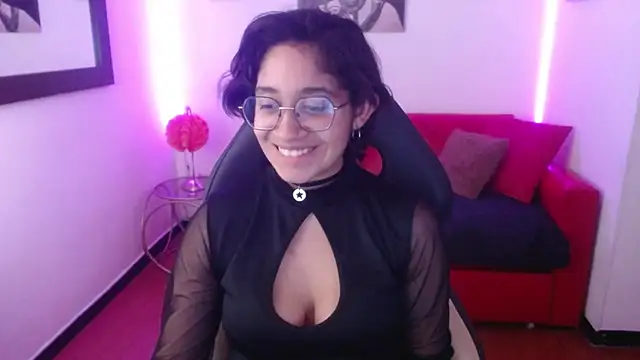 Snapshot of Lili_Gomez_ chatting on 02.03.25 Lili Gomez online show from 02.03.25