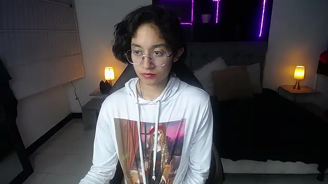 Snapshot of Lili_Gomez_ chatting on 03.14.25 Lili Gomez online show from 03.14.25