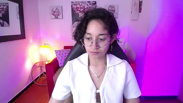 Snapshot of Lili_Gomez_ chatting on 03.22.25 Lili Gomez online show from 03.22.25