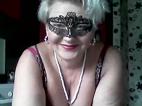 Lisa Suzie online show from 09.27.25