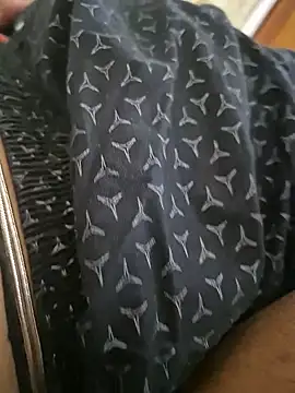 Snapshot of rayyan_krish chatting on 02.15.25 rayyan krish online show from 02.15.25