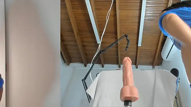 Lucy carter  online show from 09.13.25