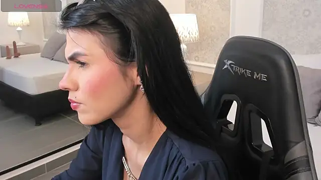stephanya  online show from 06.04.26