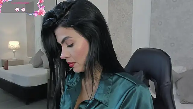 stephanya  online show from 06.26.26