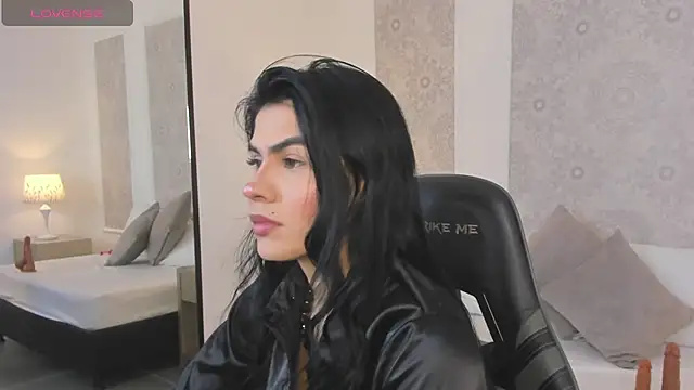 stephanya  online show from 07.12.26