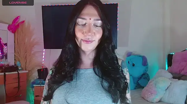 Snapshot of karla_zambrano chatting on 12.24.24 karla zambrano online show from 12.24.24