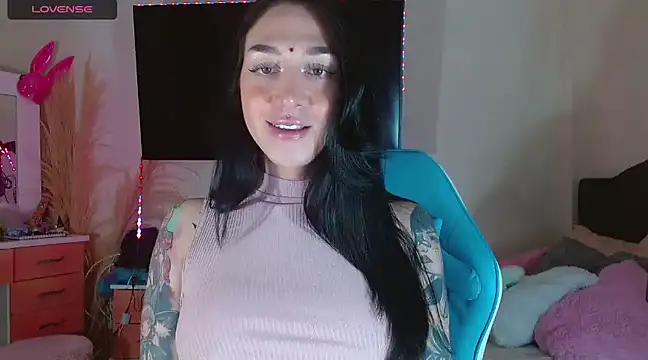 Snapshot of karla_zambrano chatting on 02.11.25 karla zambrano online show from 02.11.25