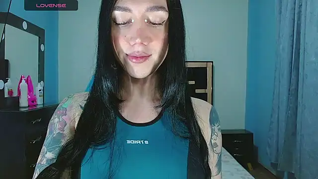 Snapshot of karla_zambrano chatting on 05.28.26 karla zambrano online show from 05.28.26