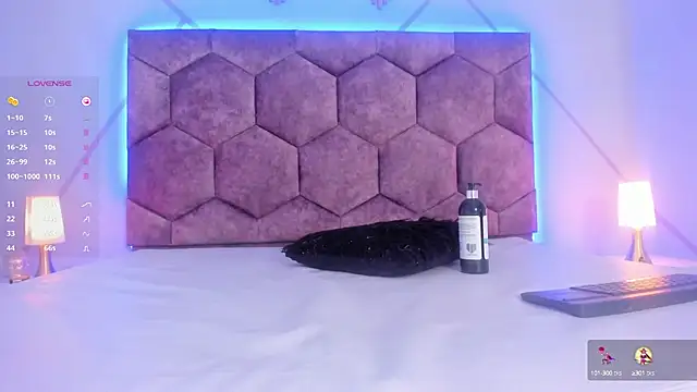 Snapshot of aggy_castel chatting on 02.06.25 aggy castel online show from 02.06.25