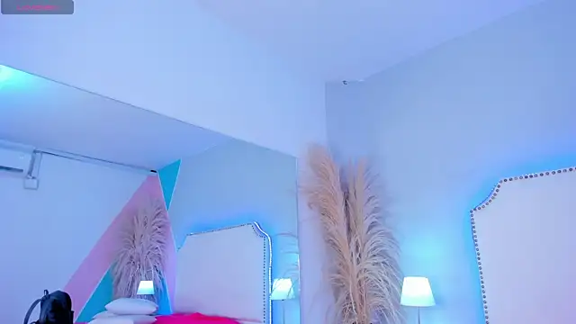 aggy castel online show from 03.25.26