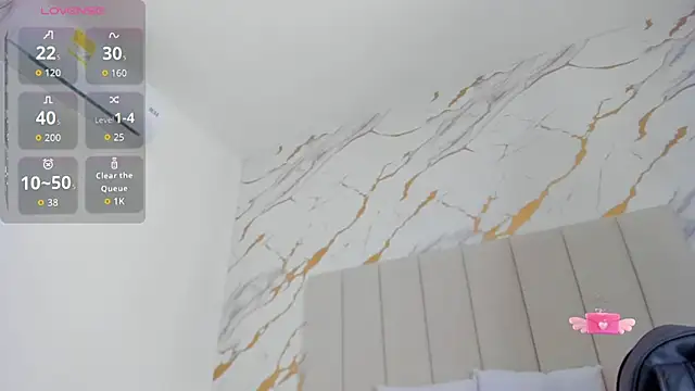 aggy castel online show from 04.14.26