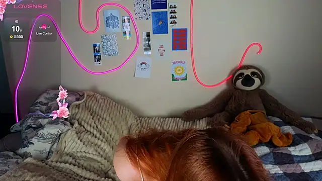 Penny Staaar online show from 02.13.25