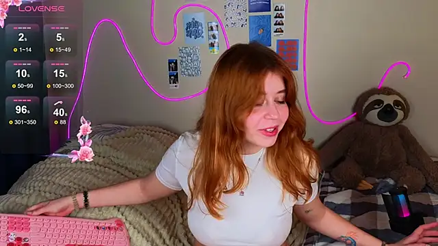 Penny Staaar online show from 02.25.25