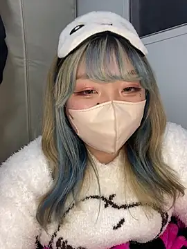 YUNA-yuna online show from 12.27.24