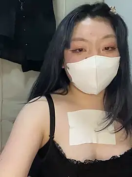 YUNA-yuna online show from 01.21.25