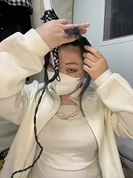 YUNA-yuna online show from 01.26.25