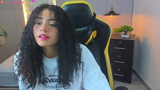 yaya23x online show from 09.13.25