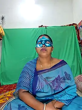 Snapshot of Real_Desi_Couple chatting on 01.14.25 Real Desi Couple online show from 01.14.25