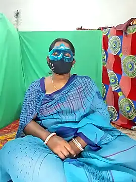 Snapshot of Real_Desi_Couple chatting on 01.15.25 Real Desi Couple online show from 01.15.25