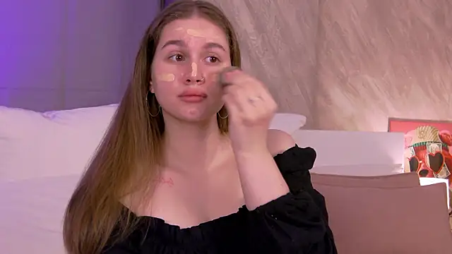 EllieHayes online show from 07.10.26