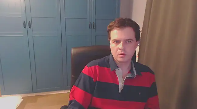 Snapshot of CuteMan33 chatting on 01.10.25 CuteMan33 online show from 01.10.25