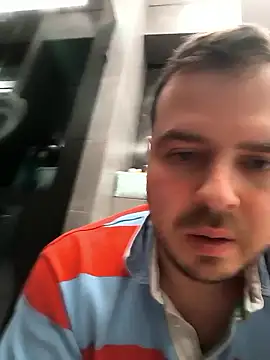 Snapshot of CuteMan33 chatting on 01.10.26 CuteMan33 online show from 01.10.26