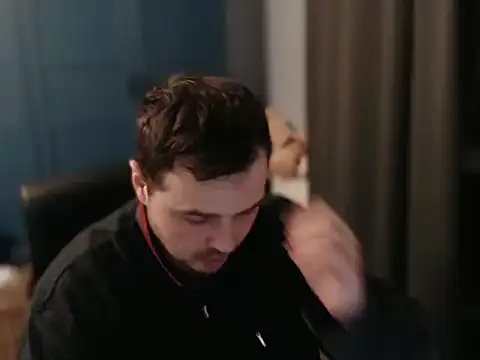 Snapshot of CuteMan33 chatting on 01.31.26 CuteMan33 online show from 01.31.26