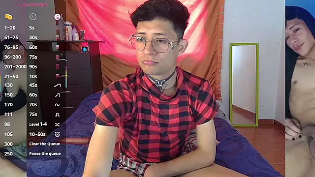 Snapshot of Sweet_c4mer0n chatting on 09.21.25 Sweet c4mer0n online show from 09.21.25