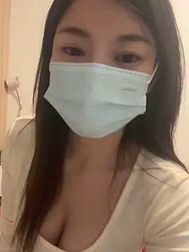 Snapshot of lululu-sweet chatting on 12.15.24 lululu-sweet online show from 12.15.24