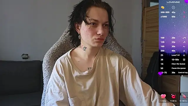 esajukyy online show from 04.14.26