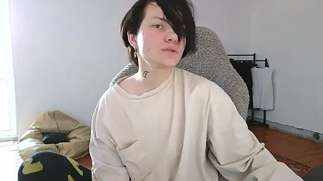 esajukyy online show from 07.03.26