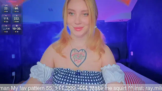 Snapshot of AliceMilman chatting on 11.01.25 AliceMilman online show from 11.01.25