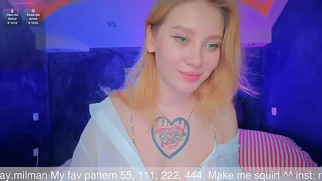 Snapshot of AliceMilman chatting on 11.07.25 AliceMilman online show from 11.07.25