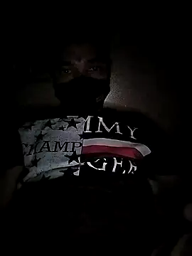 Snapshot of sweety_telugu_couple2027 chatting on 02.07.25 sweety telugu couple2027 online show from 02.07.25