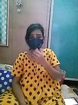 Snapshot of sweety_telugu_couple2027 chatting on 02.07.25 sweety telugu couple2027 online show from 02.07.25