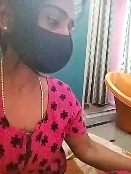 Snapshot of sweety_telugu_couple2027 chatting on 02.11.25 sweety telugu couple2027 online show from 02.11.25