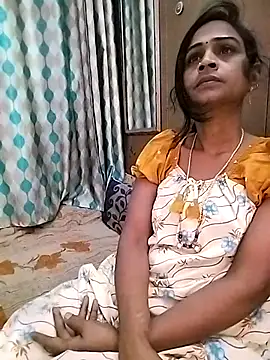 Snapshot of sweety_telugu_couple2027 chatting on 02.16.25 sweety telugu couple2027 online show from 02.16.25