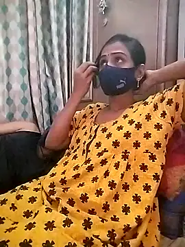 Snapshot of sweety_telugu_couple2027 chatting on 02.20.25 sweety telugu couple2027 online show from 02.20.25