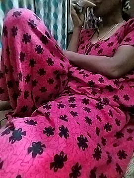 Snapshot of sweety_telugu_couple2027 chatting on 03.09.25 sweety telugu couple2027 online show from 03.09.25