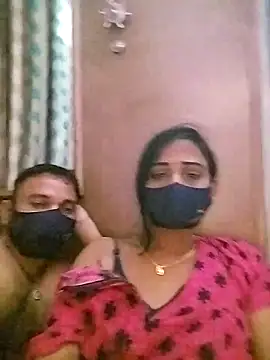 Snapshot of sweety_telugu_couple2027 chatting on 03.09.25 sweety telugu couple2027 online show from 03.09.25