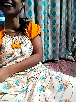 Snapshot of sweety_telugu_couple2027 chatting on 03.20.25 sweety telugu couple2027 online show from 03.20.25