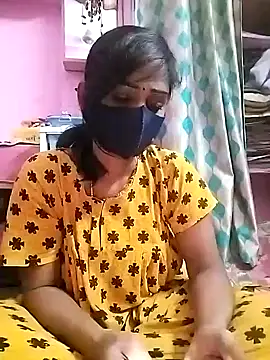 Snapshot of sweety_telugu_couple2027 chatting on 03.21.25 sweety telugu couple2027 online show from 03.21.25