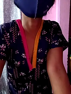 Snapshot of sweety_telugu_couple2027 chatting on 10.16.25 sweety telugu couple2027 online show from 10.16.25