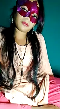 Snapshot of ascuple chatting on 01.05.25 ascuple online show from 01.05.25