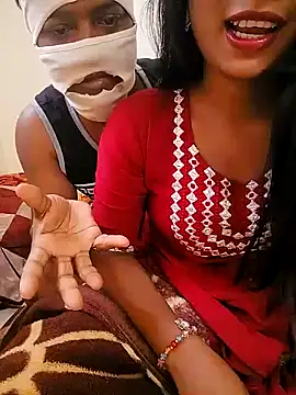 Snapshot of ascuple chatting on 01.19.25 ascuple online show from 01.19.25