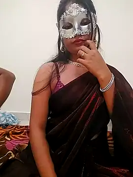 Snapshot of ascuple chatting on 02.09.25 ascuple online show from 02.09.25