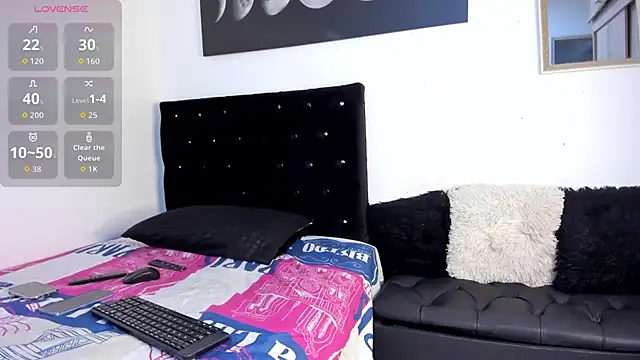 kassandra11  online show from 12.15.25