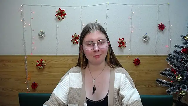 Snapshot of RysaKosaYlya chatting on 12.27.24 RysaKosaYlya online show from 12.27.24