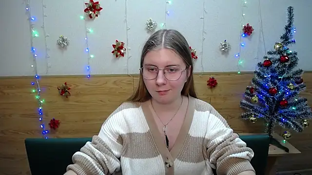 Snapshot of RysaKosaYlya chatting on 01.15.25 RysaKosaYlya online show from 01.15.25