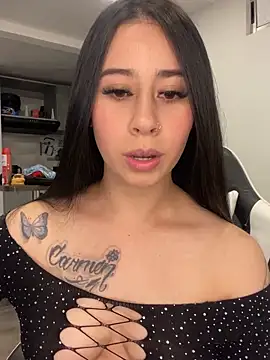 Snapshot of Zoee_t chatting on 01.07.26 Zoee t online show from 01.07.26